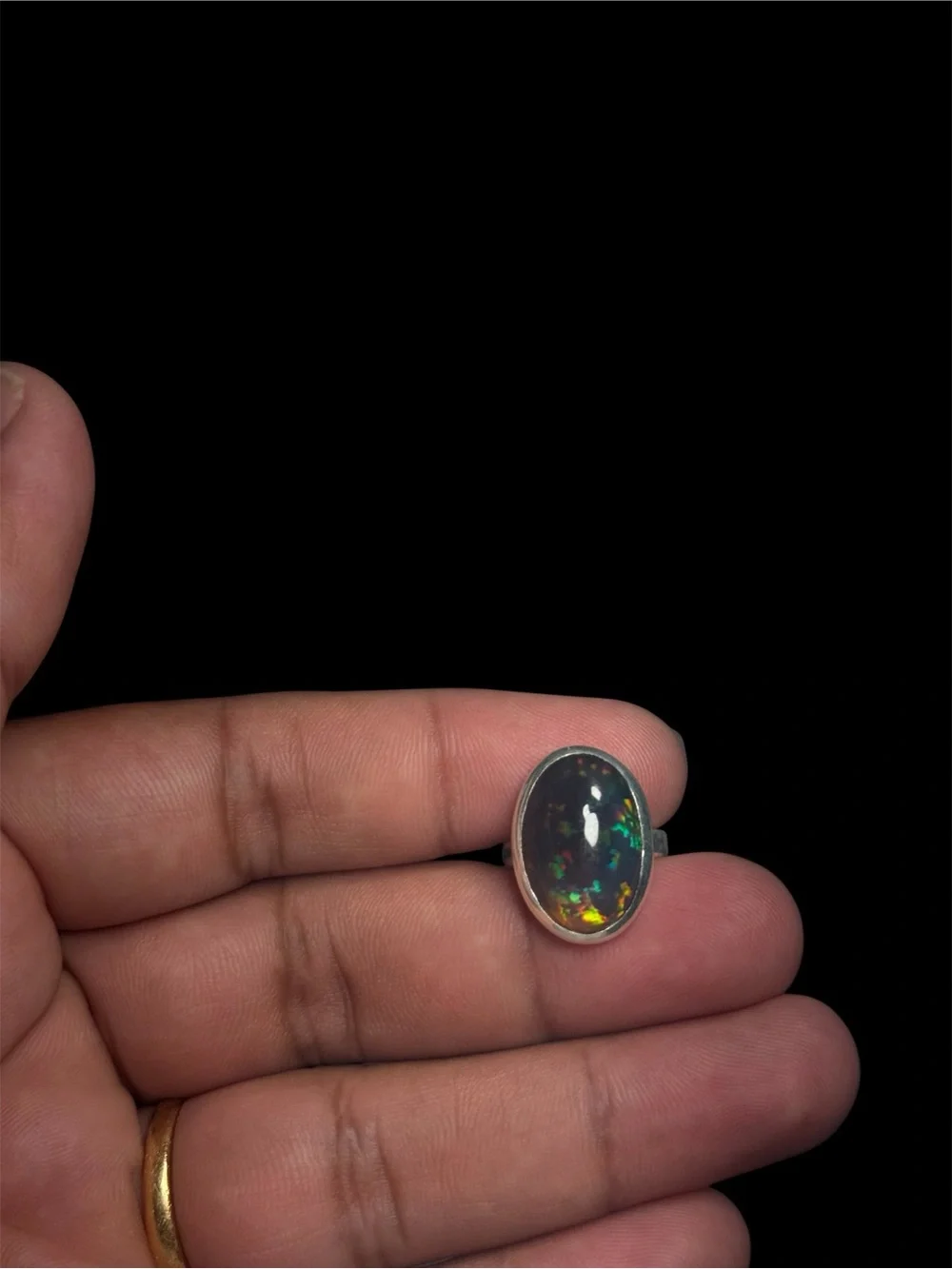 5 Ct Natural Ethiopian Opal Ring 925 Sterling Silver Size 4.2 Oval Cabochon